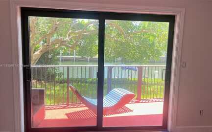 6855 Edgewater Dr, Coral Gables, FL 33133