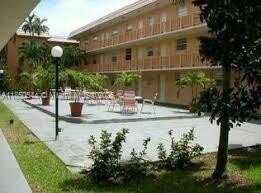 4655 Palm Ave, Hialeah, FL 33012