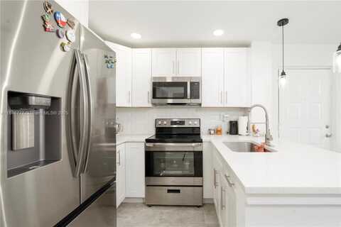 718 Executive Center Dr, West Palm Beach, FL 33401