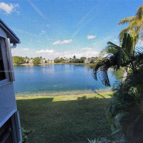 1051 Jefferson Dr, Homestead, FL 33034