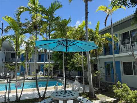 7441 SW 59th Pl, South Miami, FL 33143