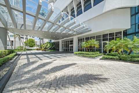 6301 Collins Ave, Miami Beach, FL 33141
