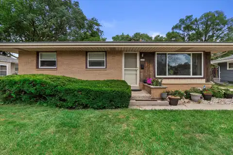 6424 N 84th St, Milwaukee, WI 53224