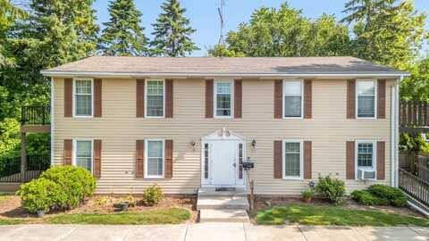 3914 Country Pl, Sheboygan, WI 53081