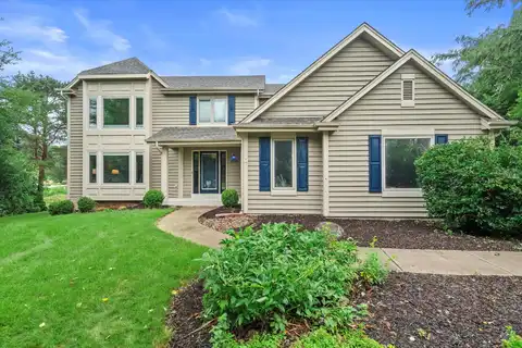 2600 Whitby Ct, Waukesha, WI 53188