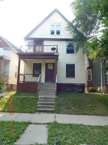 2123 N 33rd St, Milwaukee, WI 53208