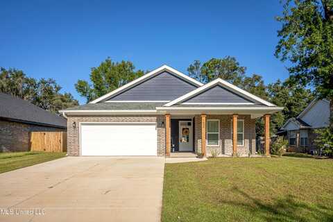 1605 S 9th Street, Ocean Springs, MS 39564