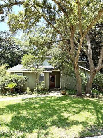 3519 Courtenay Circle, Ocean Springs, MS 39564