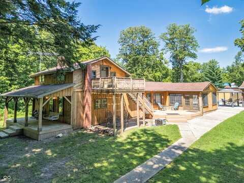 10296 N State Road 13, Elwood, IN 46036