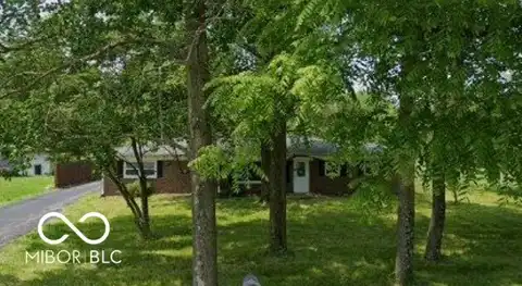 1084 N 700 W, Greenfield, IN 46140