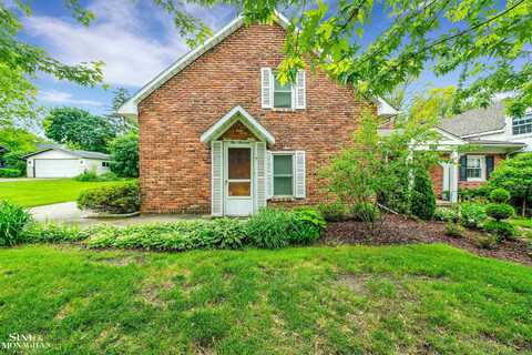 213 Muir, Grosse Pointe Farms, MI 48236
