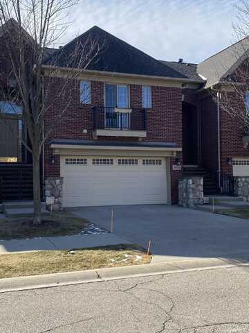 16791 Newbury, Macomb, MI 48044