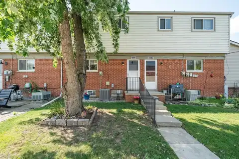 20922 Hunt, Roseville, MI 48066