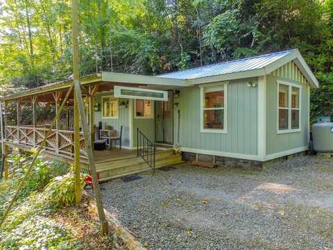 283 Briggs Cove Road, ROBBINSVILLE, NC 28771