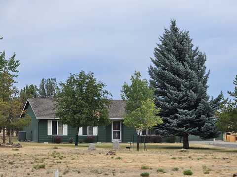 4477 NE Walnut Avenue, Redmond, OR 97756