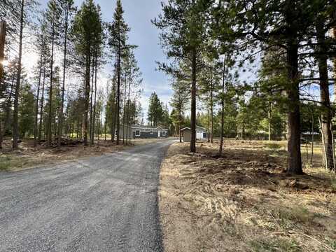 1965 Rector Drive, La Pine, OR 97739