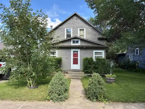 203 SE 3rd Ave, Mohall, ND 58761