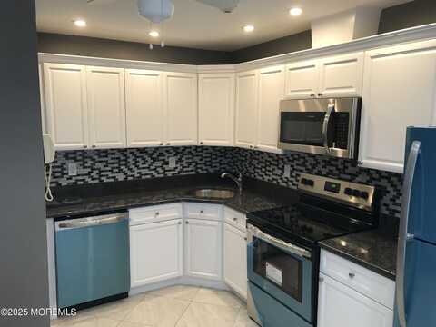 15b Andrew Jackson Court, Monroe, NJ 08831
