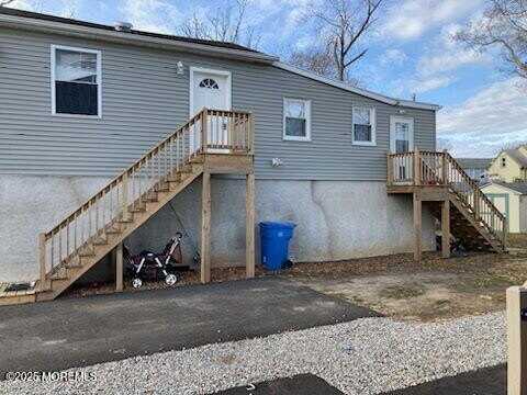 13 Grove Place, Keansburg, NJ 07734