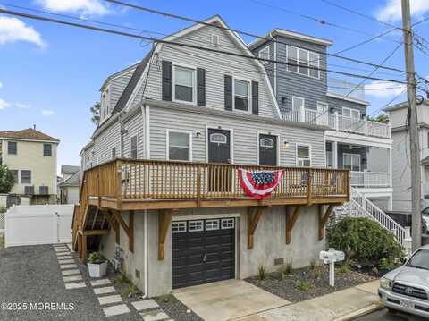 16 Barberie Avenue, Highlands, NJ 07732