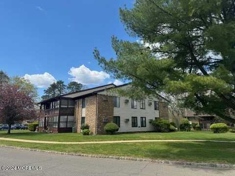 118 Amberly Drive, Manalapan, NJ 07726