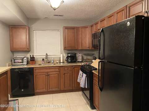 127 Tulip Lane, Freehold, NJ 07728