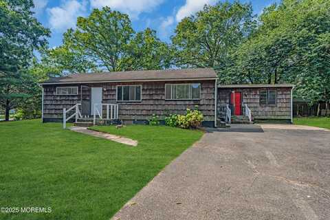 84 Lucy Road, Lakewood, NJ 08701
