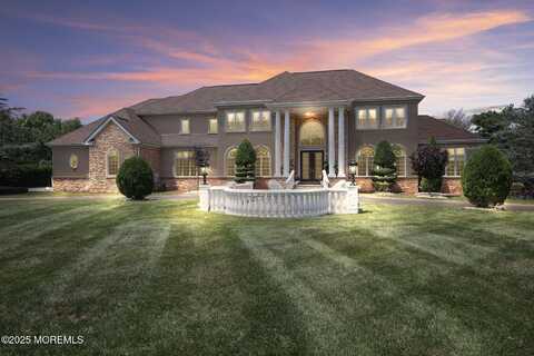 4 Crystal Court, Manalapan, NJ 07726