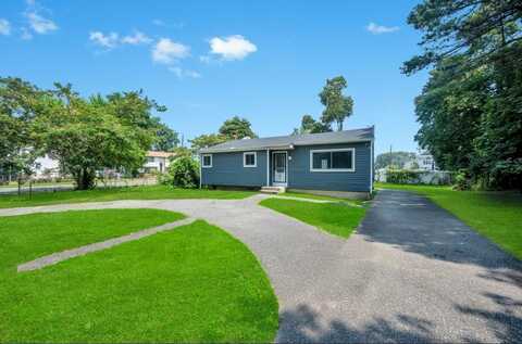 79 S 28th Street, Wyandanch, NY 11798