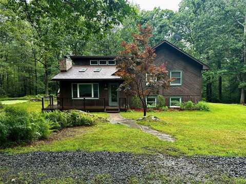95 Split Rock Drive, Barryville, NY 12719