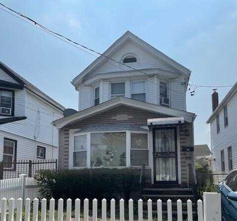 90-60 209th Street, Queens Village, NY 11428
