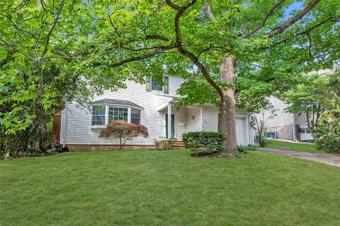 12 Clinch Avenue, Garden City, NY 11530
