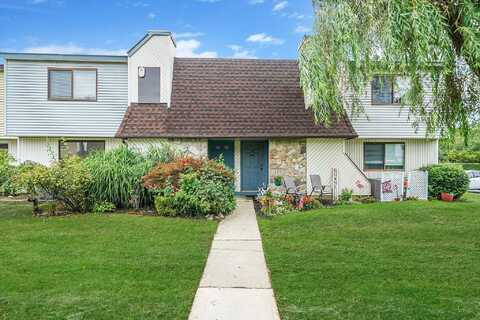 51 Pointe Circle S, Coram, NY 11727