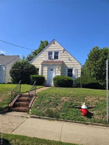217 Hillside Avenue, New Hyde Park, NY 11040