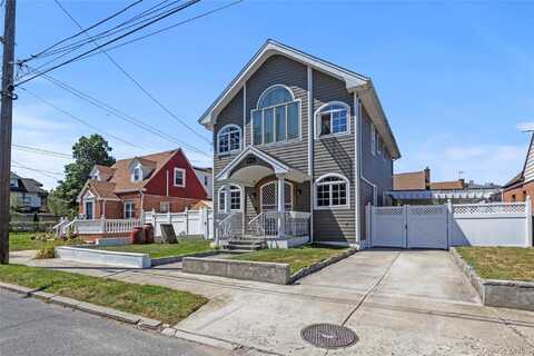 1011 Bay 24th Street, Far Rockaway, NY 11691