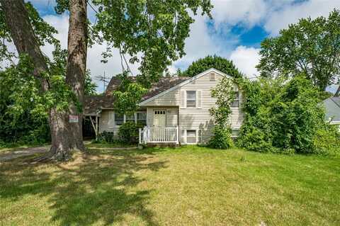 1435 Peters Boulevard, Bay Shore, NY 11706