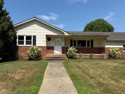 3220 Delmar Drive, Laurel, NY 11948