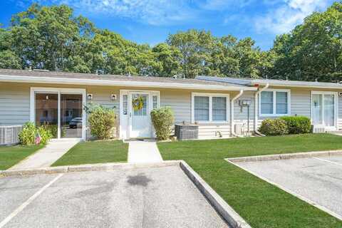 191 Ventry Court, Ridge, NY 11961