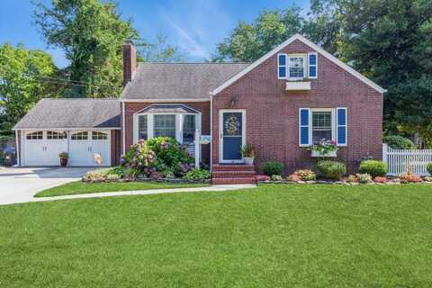 16 Bennett Street, Kings Park, NY 11754