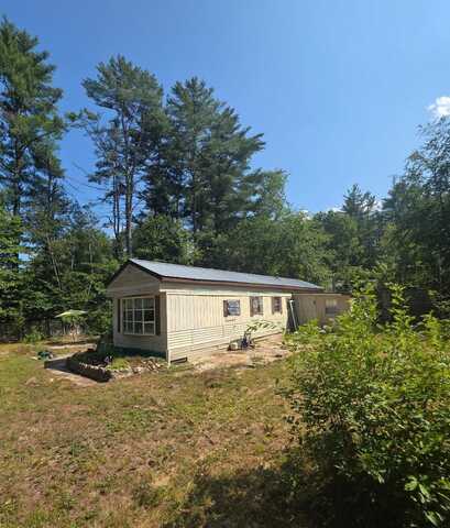 8 Apache Lane, Lebanon, ME 04027
