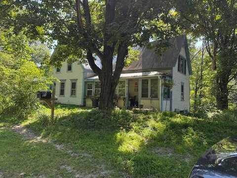 21 Dearborn Road, Hiram, ME 04041