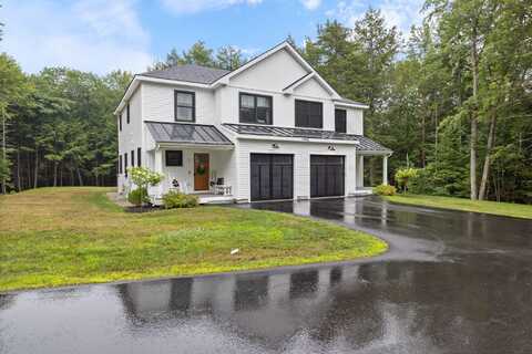 9 Timber Creek Drive, Falmouth, ME 04105
