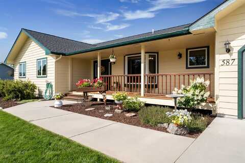 587 Wolfe Trail, Corvallis, MT 59828