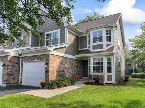 615 Kingsbridge Drive, Carol Stream, IL 60188