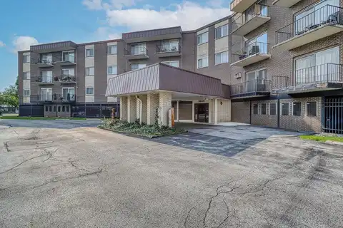 9840 S Pulaski Road, Oak Lawn, IL 60453