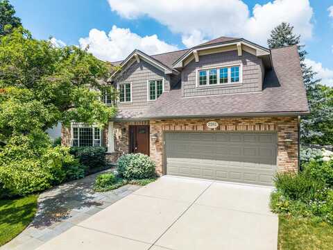 2261 Remington Drive, Naperville, IL 60565