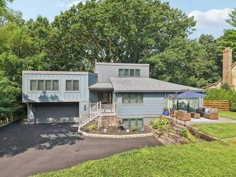 13n240 Wedgewood Drive, Elgin, IL 60124