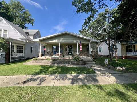 1013 S 15th Street, Mattoon, IL 61938