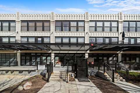 1070 W 15TH Street, Chicago, IL 60608