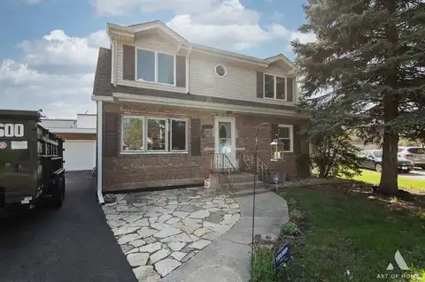 7908 Garden Lane, Bridgeview, IL 60455